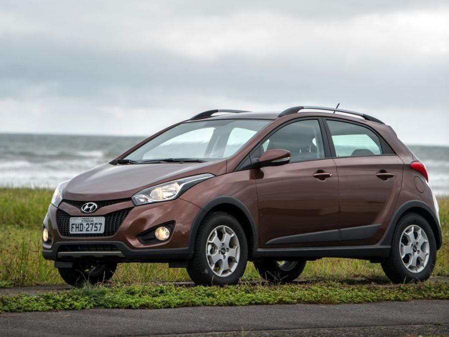  Hyundai HB20X 2013 года  (фото 10 из 16)